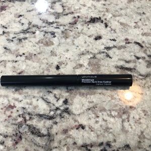 Patronized Younique Liquid Eyeliner